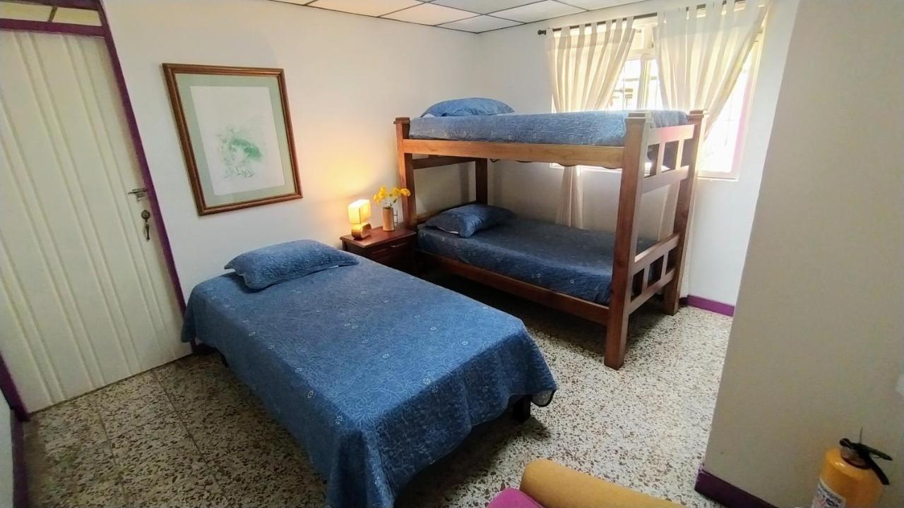 La Acuarela, Posada De La Monita Pereira Exterior foto