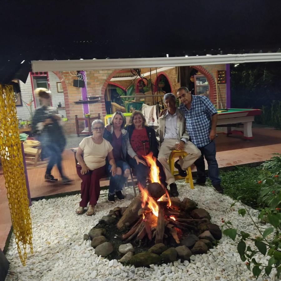 La Acuarela, Posada De La Monita Pereira Exterior foto